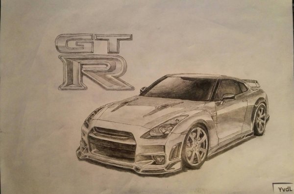 Nissan Skyline GTR 35 карандаш