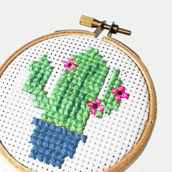 Вышивка на канве легкая