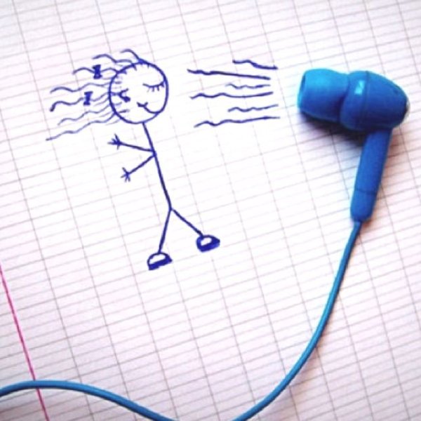 Рисунок ручкой на бумаге