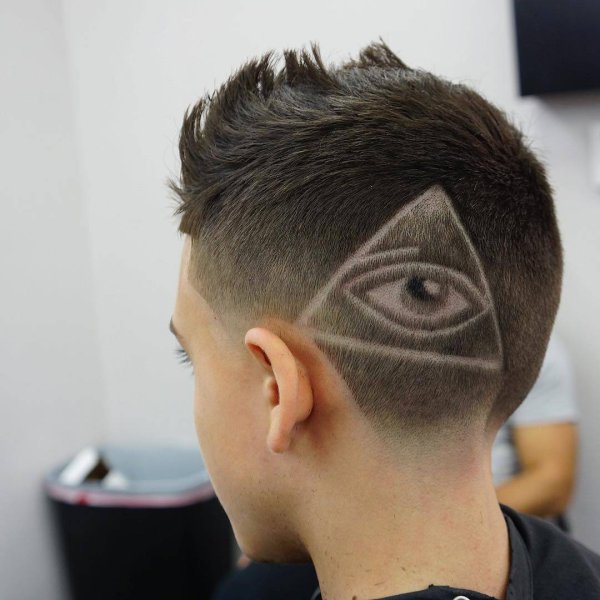 Полоски на мужских стрижках детские