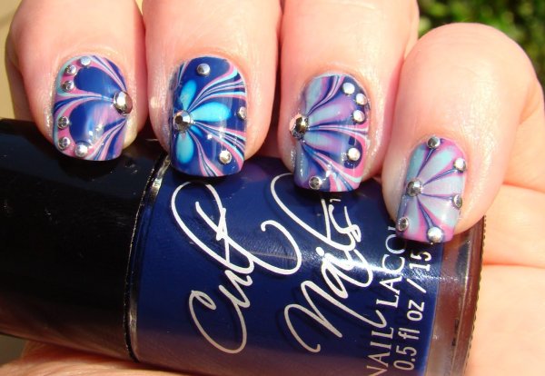 Рисунки на ногтях