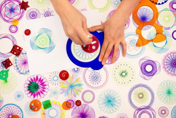 Спирограф фигуры