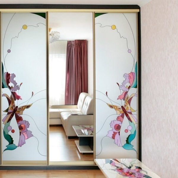 Фасад шкафа сиреневый