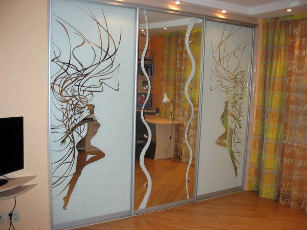 Шкаф-купе"Оптима"зеркало 2шт+пескоструй