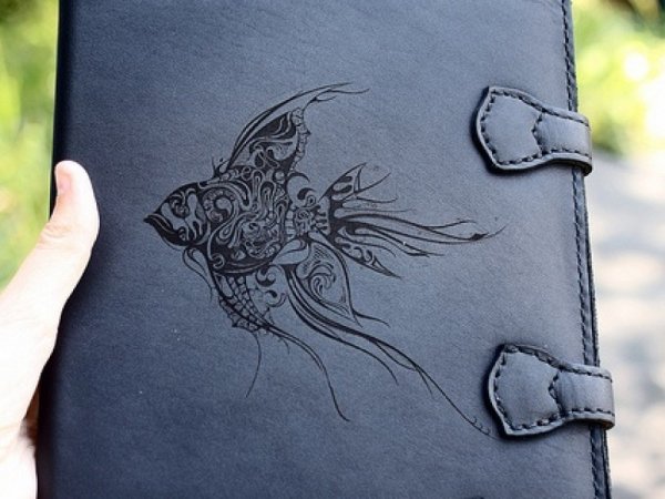 Гравировка на коже