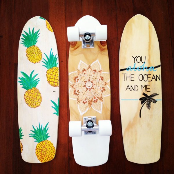 Разрисованный скейт