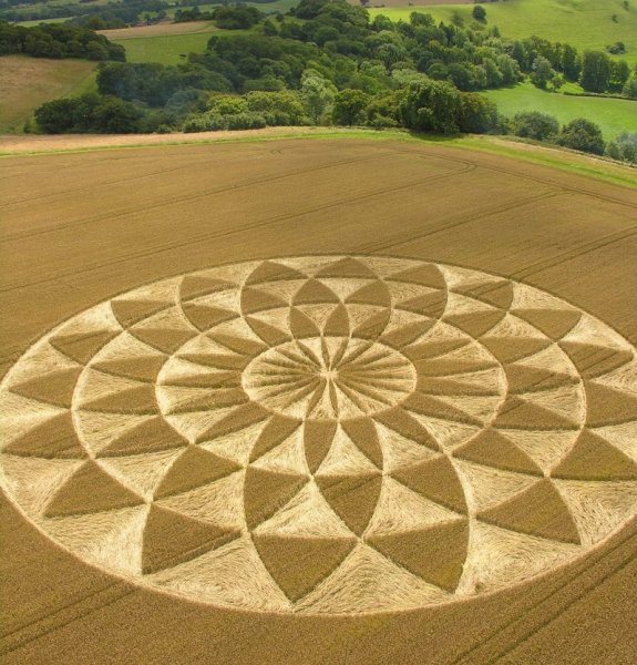 Пентаграммы на полях