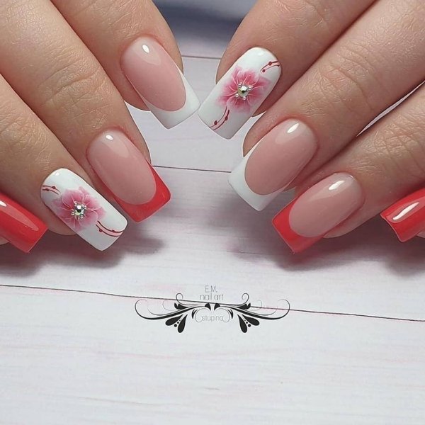 Необычный белый френч