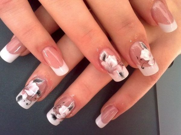 Ногти со стразами