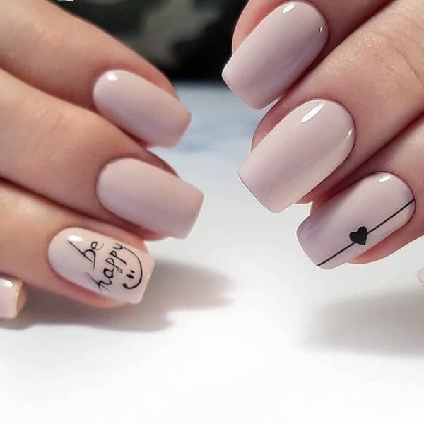 Маникюр на короткие ногти нежные молочные