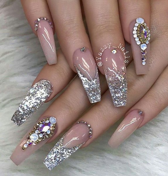 Аквариумный маникюр с цветами