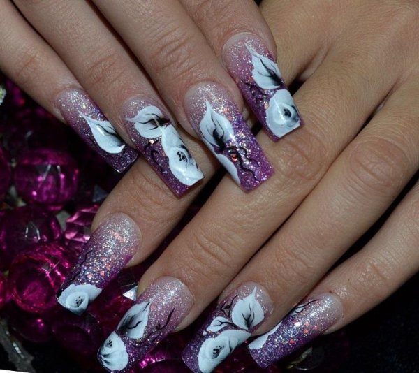 Маникюр блестки