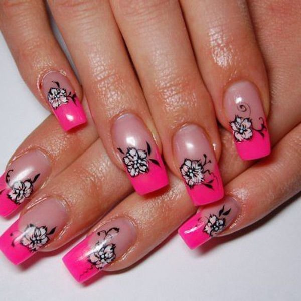 Ярко-розовый френч на ногтях с рисунком