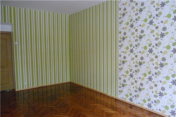 Комбинированное Оклей стен обоями
