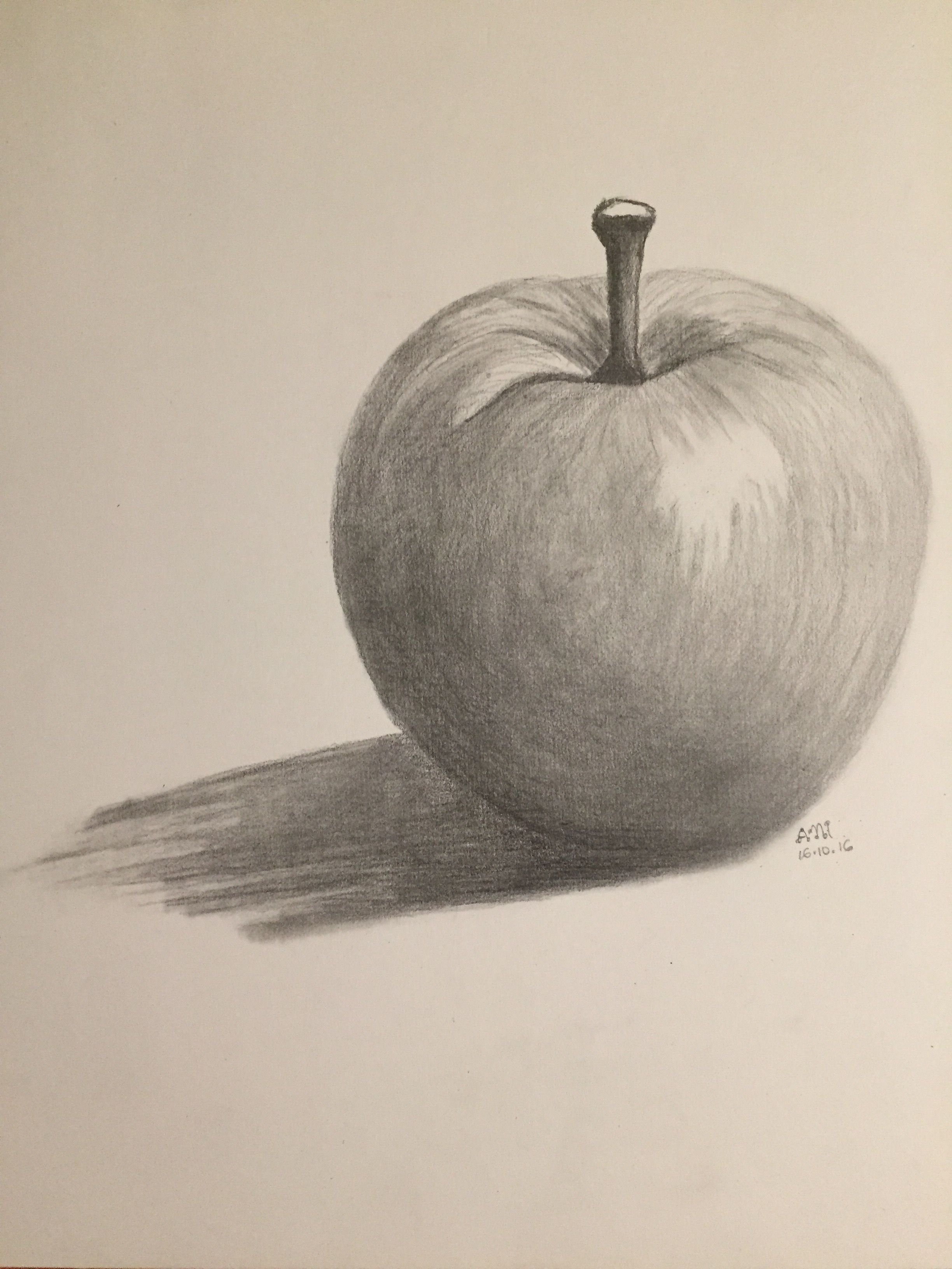 Яблоко штриховка карандашом