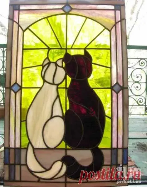 Эскиз витража для окна красками