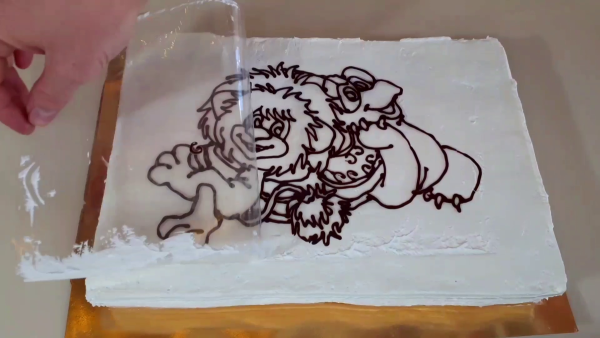 Рисование на торте