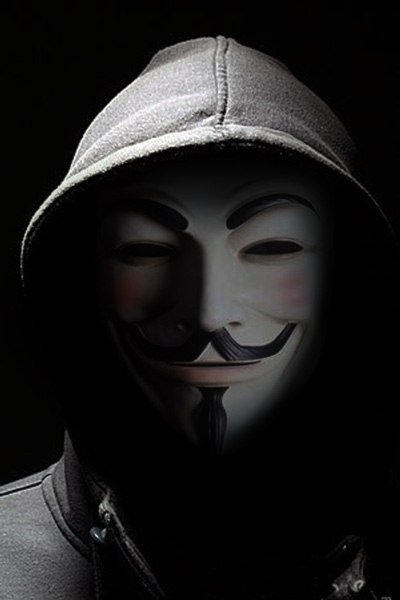 Анонимус с оружием