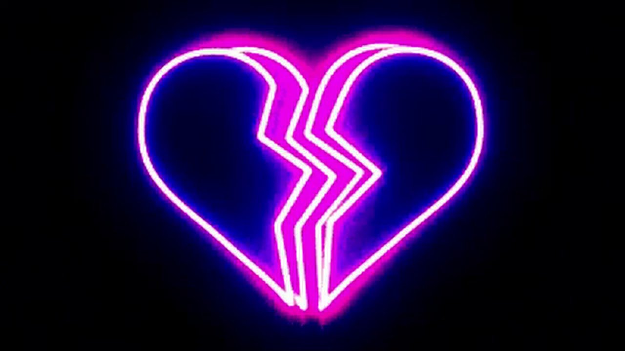 Фиолетовый неон сердце