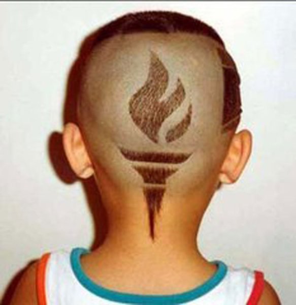 Кельтский узор на голове стрижка