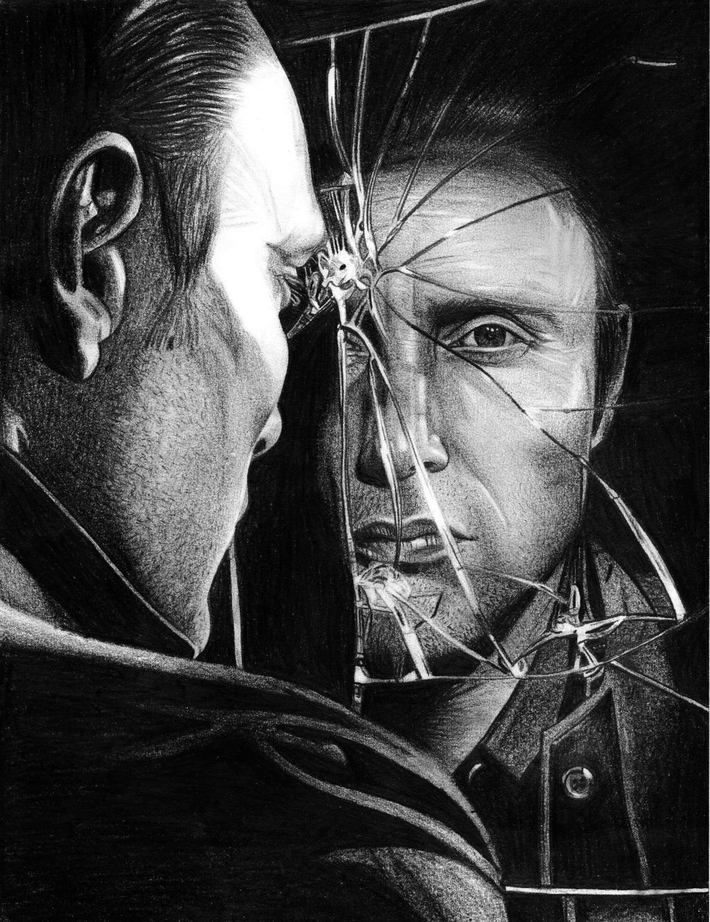 Разбитые отражения фф. Лицо в разбитом зеркале. Отражение мужчины в разбитом зеркале. Мужское лицо разбитом зеркале. Отражение в разбитом зеркале арт.