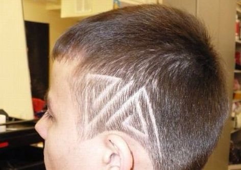 Рисунок на голове мальчику машинкой простые