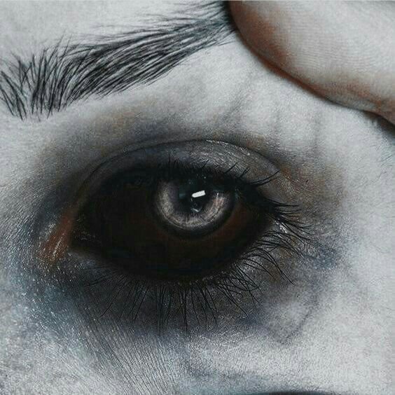 Ледяные глаза арт