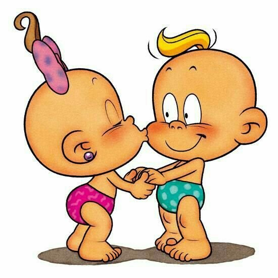 Карапузы обнимаются