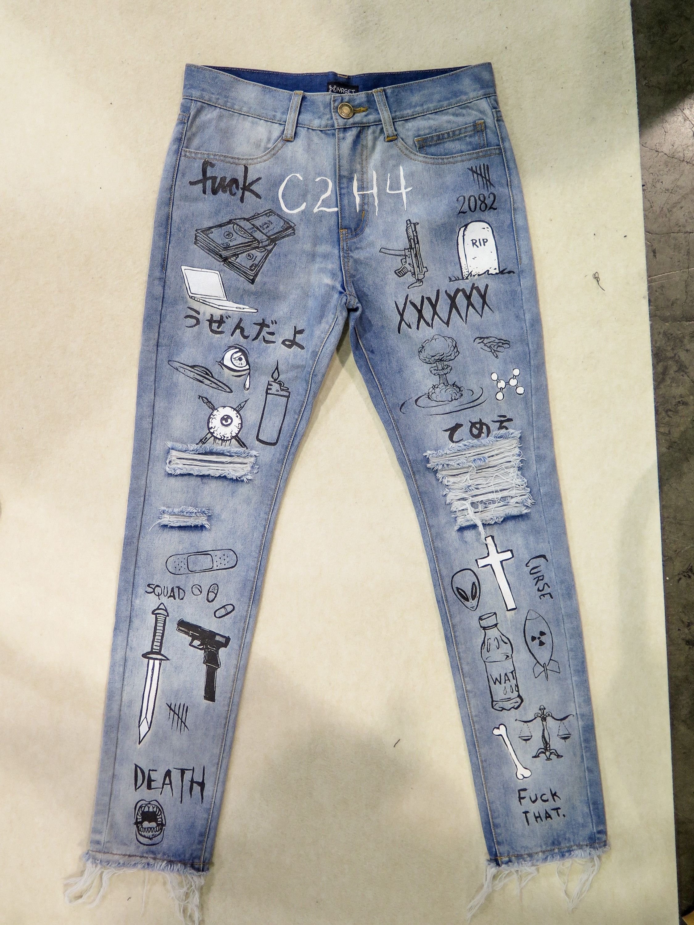 Расписанные джинсы