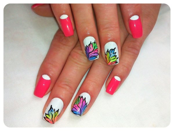 Маникюр на лето яркий классный