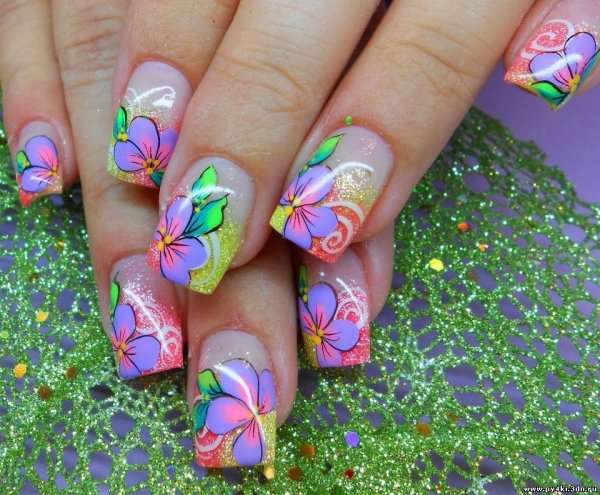 Маниккюрчерный с розовым