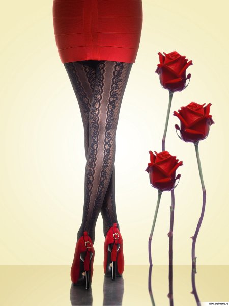 Модные капроновые колготки