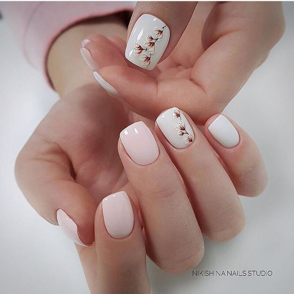 Маникюр на короткие ногти нежные молочные
