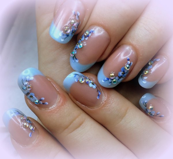 Праздничный маникюр френч