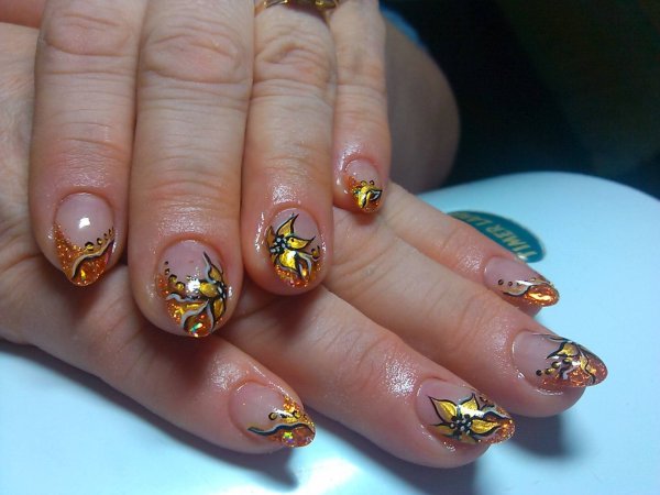 Красный свадебный маникюр