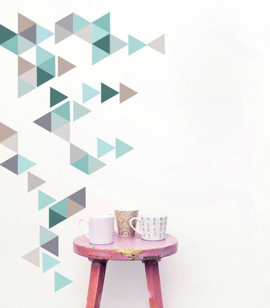 Геометрические элементы на стене