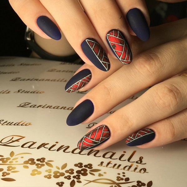 Маникюр геометрия на миндалевидные ногти