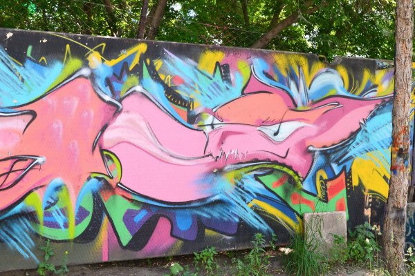 Роспись стен баллончиком