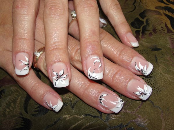 Ногти френч с рисунком
