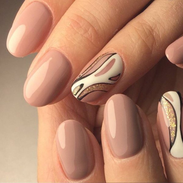 Дизайн ногтей бежевый