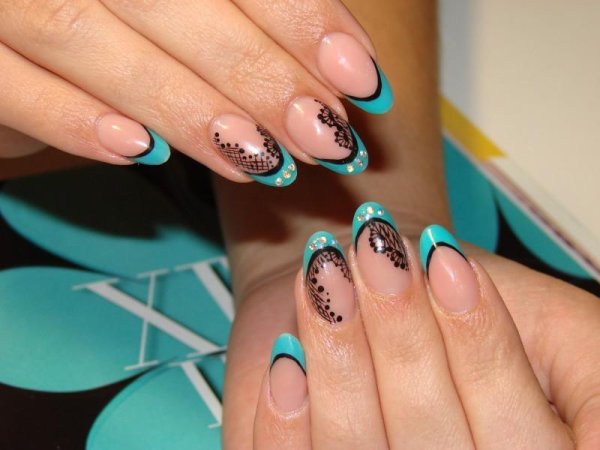 Цветной френч 2022 на миндалевидных