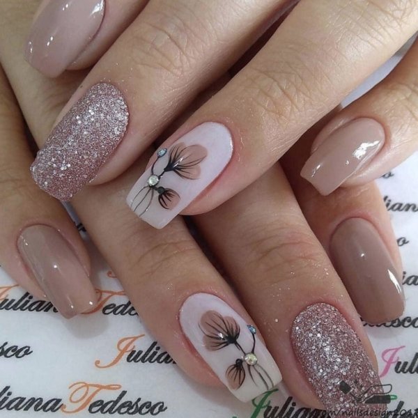 Красивый нежный маникюр