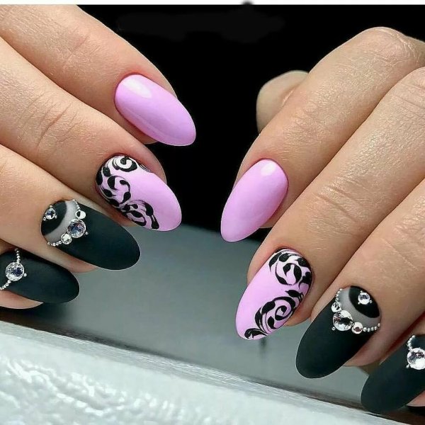 Ногти с цветочным принтом