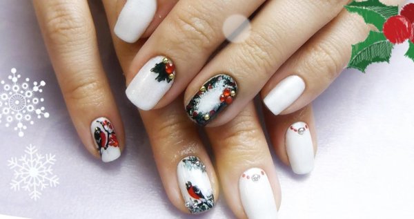 Новогодний маникюр с рисунком