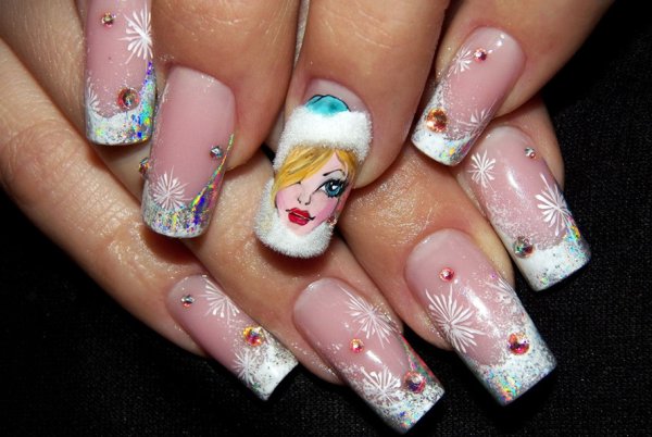Маникюр Снегурочки