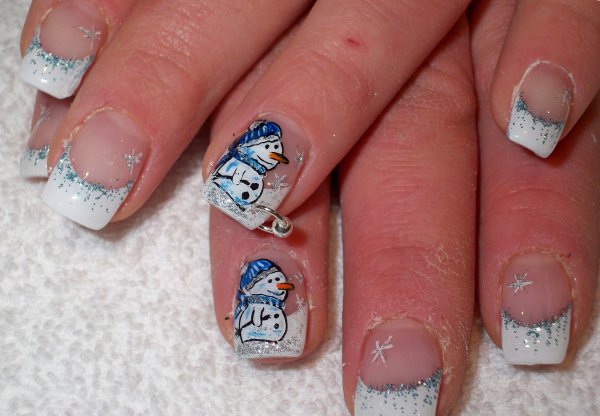 Новогодний маникюр френч