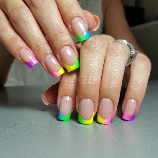 Френч маникюр