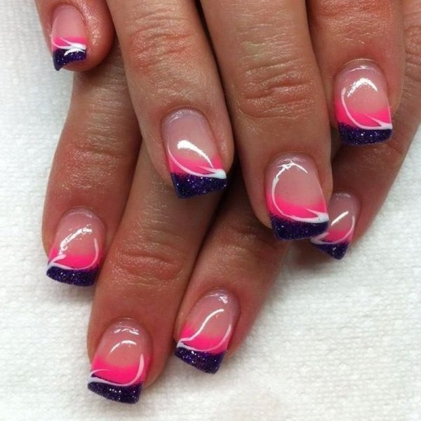 Косой френч на ногтях