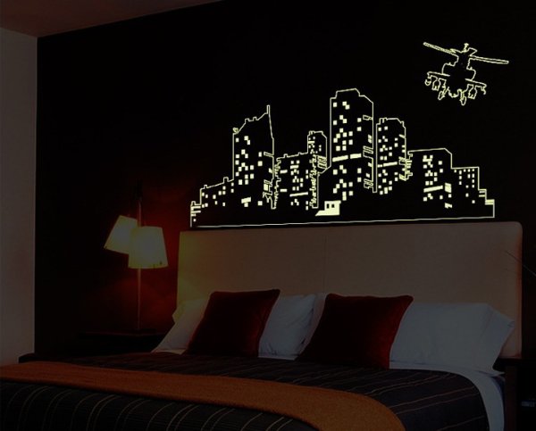 Надпись из гирлянды