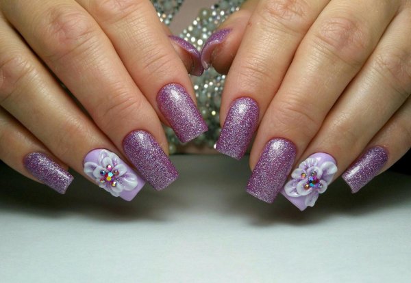 Маникюр френч сиреневый с блестками